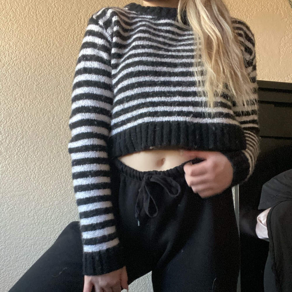 CROPPED LONG SLEEVE